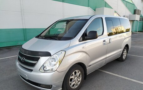 Hyundai Grand Starex Grand Starex I рестайлинг 2, 2008 год, 920 000 рублей, 1 фотография