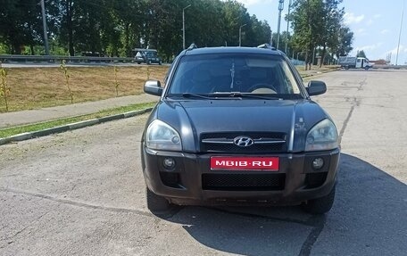 Hyundai Tucson III, 2006 год, 655 000 рублей, 1 фотография