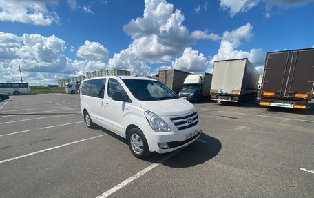 Hyundai Grand Starex Grand Starex I рестайлинг 2, 2017 год, 2 800 000 рублей, 4 фотография