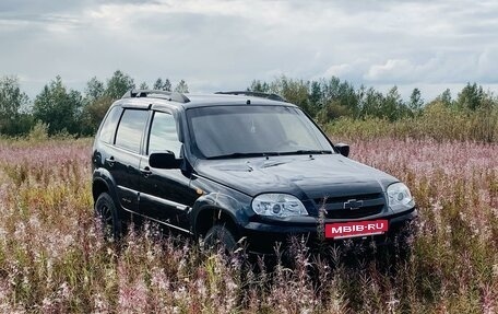 Chevrolet Niva I рестайлинг, 2010 год, 555 000 рублей, 4 фотография