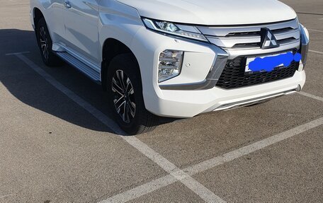 Mitsubishi Pajero Sport III рестайлинг, 2021 год, 5 300 000 рублей, 3 фотография