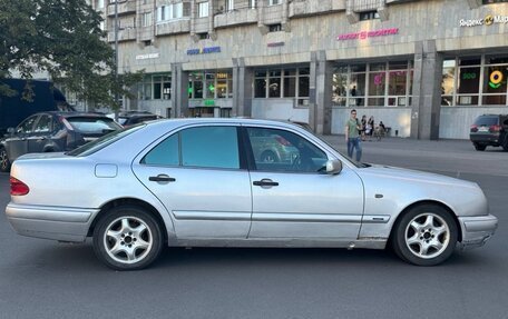 Mercedes-Benz E-Класс, 1997 год, 249 999 рублей, 7 фотография