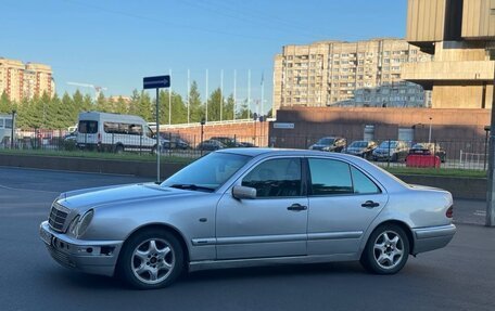 Mercedes-Benz E-Класс, 1997 год, 249 999 рублей, 2 фотография