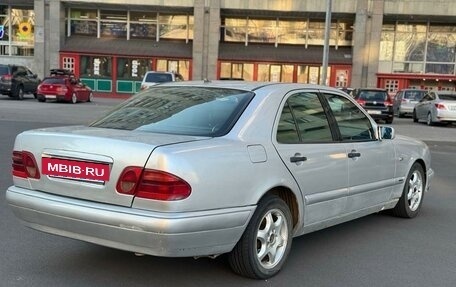 Mercedes-Benz E-Класс, 1997 год, 249 999 рублей, 9 фотография