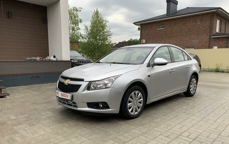 Chevrolet Cruze II, 2012 год, 850 000 рублей, 2 фотография