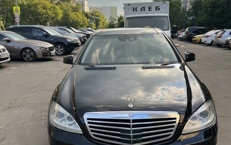 Mercedes-Benz S-Класс, 2011 год, 2 090 000 рублей, 2 фотография