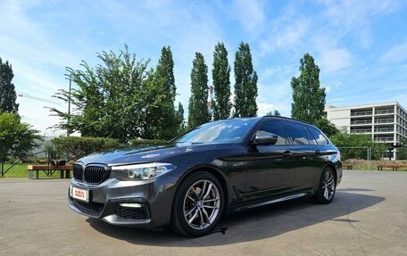 BMW 5 серия, 2019 год, 3 680 000 рублей, 2 фотография