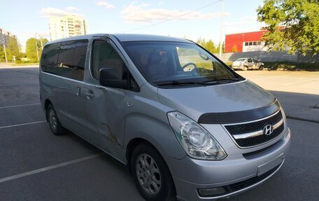 Hyundai Grand Starex Grand Starex I рестайлинг 2, 2008 год, 920 000 рублей, 3 фотография