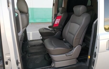 Hyundai Grand Starex Grand Starex I рестайлинг 2, 2008 год, 920 000 рублей, 16 фотография