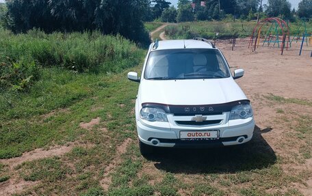 Chevrolet Niva I рестайлинг, 2012 год, 520 000 рублей, 2 фотография