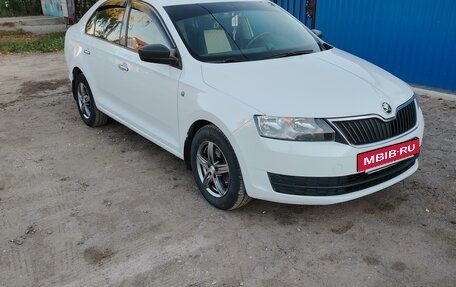 Skoda Rapid I, 2015 год, 930 000 рублей, 2 фотография