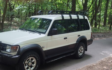 Mitsubishi Pajero III рестайлинг, 1995 год, 750 000 рублей, 1 фотография