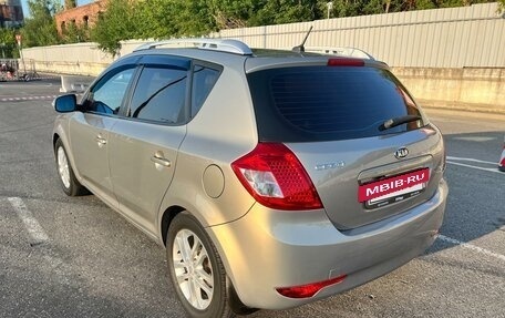 KIA cee'd I рестайлинг, 2010 год, 865 000 рублей, 2 фотография