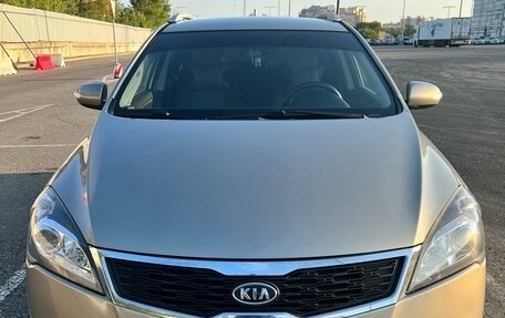 KIA cee'd I рестайлинг, 2010 год, 865 000 рублей, 4 фотография