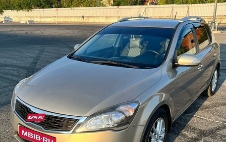 KIA cee'd I рестайлинг, 2010 год, 865 000 рублей, 5 фотография