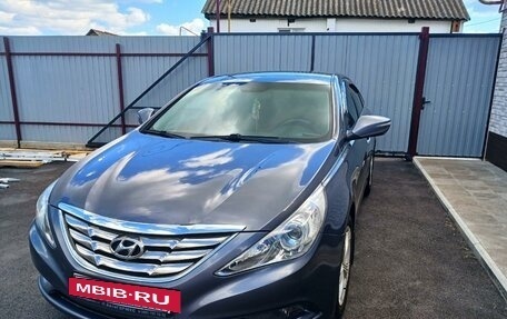 Hyundai Sonata VI, 2011 год, 1 230 000 рублей, 6 фотография