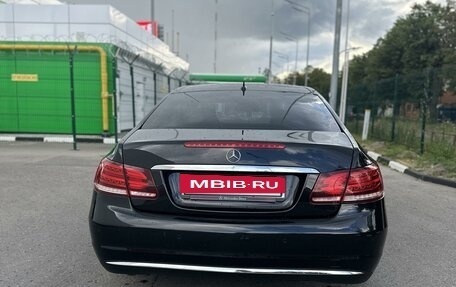 Mercedes-Benz E-Класс, 2013 год, 1 950 000 рублей, 3 фотография