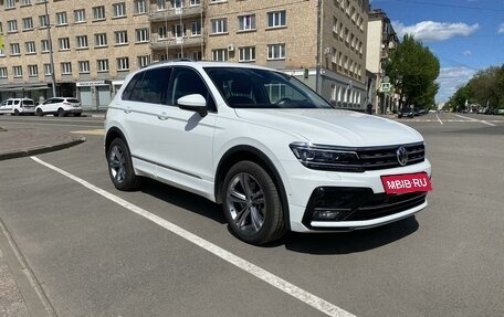 Volkswagen Tiguan II, 2019 год, 3 890 000 рублей, 3 фотография