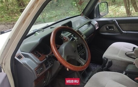 Mitsubishi Pajero III рестайлинг, 1995 год, 750 000 рублей, 9 фотография