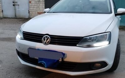 Volkswagen Jetta VI, 2011 год, 800 000 рублей, 1 фотография