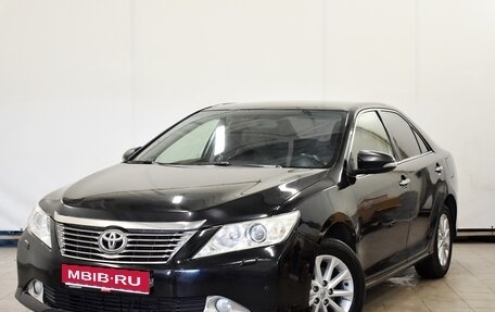 Toyota Camry, 2012 год, 1 590 000 рублей, 1 фотография