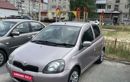 Toyota Vitz, 2000 год, 440 000 рублей, 1 фотография