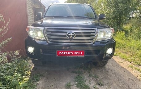 Toyota Land Cruiser 200, 2013 год, 4 400 000 рублей, 1 фотография