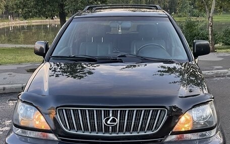 Lexus RX IV рестайлинг, 2000 год, 870 000 рублей, 3 фотография