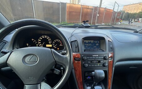 Lexus RX IV рестайлинг, 2000 год, 870 000 рублей, 9 фотография