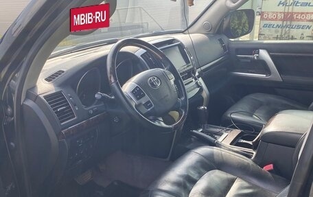 Toyota Land Cruiser 200, 2013 год, 4 400 000 рублей, 6 фотография