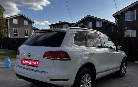 Volkswagen Touareg III, 2013 год, 2 599 999 рублей, 2 фотография