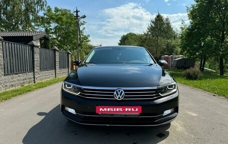 Volkswagen Passat B8 рестайлинг, 2017 год, 1 950 000 рублей, 17 фотография