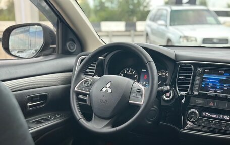 Mitsubishi Outlander III рестайлинг 3, 2012 год, 1 699 000 рублей, 21 фотография