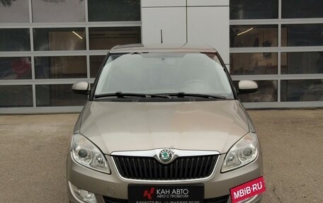 Skoda Fabia II, 2011 год, 800 000 рублей, 3 фотография