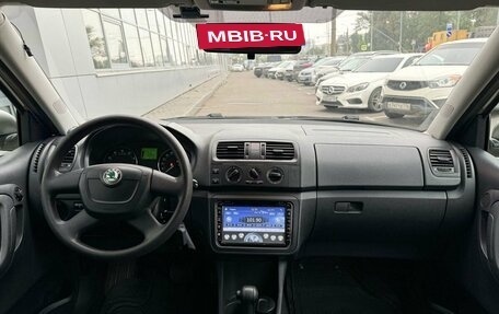 Skoda Fabia II, 2011 год, 800 000 рублей, 9 фотография