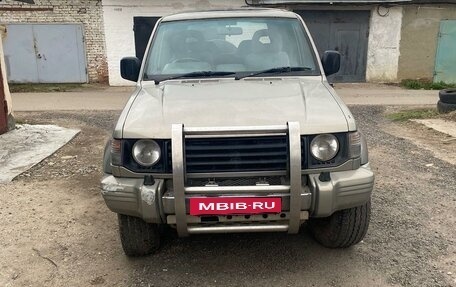 Mitsubishi Pajero III рестайлинг, 1993 год, 430 000 рублей, 20 фотография