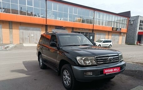 Toyota Land Cruiser 100 рестайлинг 2, 2004 год, 2 300 000 рублей, 2 фотография