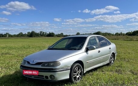 Renault Laguna II, 2000 год, 150 000 рублей, 2 фотография