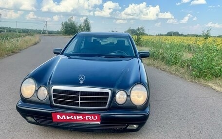 Mercedes-Benz E-Класс, 1999 год, 420 000 рублей, 2 фотография