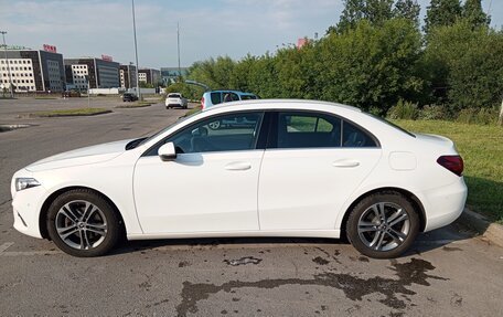 Mercedes-Benz A-Класс, 2019 год, 2 430 000 рублей, 7 фотография