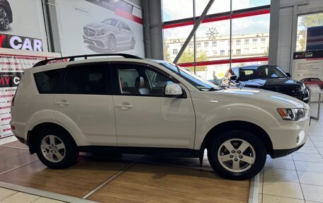 Mitsubishi Outlander III рестайлинг 3, 2011 год, 1 249 000 рублей, 3 фотография