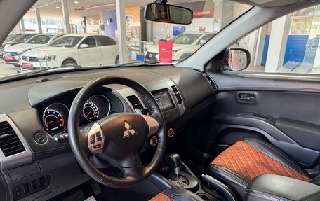 Mitsubishi Outlander III рестайлинг 3, 2011 год, 1 249 000 рублей, 12 фотография