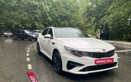 KIA Optima IV, 2018 год, 2 550 000 рублей, 2 фотография