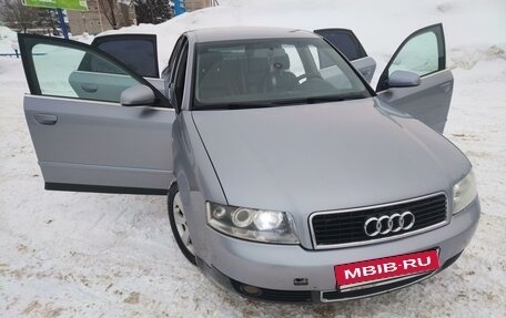 Audi A4, 2003 год, 600 000 рублей, 2 фотография