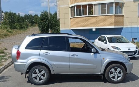 Toyota RAV4, 2002 год, 825 000 рублей, 4 фотография