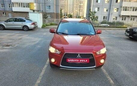 Mitsubishi Outlander III рестайлинг 3, 2011 год, 1 200 000 рублей, 3 фотография