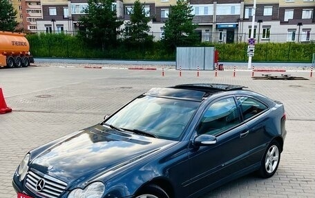 Mercedes-Benz C-Класс, 2005 год, 790 000 рублей, 2 фотография