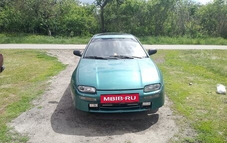 Mazda 323, 1998 год, 196 000 рублей, 2 фотография