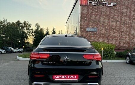 Mercedes-Benz GLE, 2016 год, 4 700 000 рублей, 3 фотография