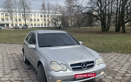 Mercedes-Benz C-Класс, 2002 год, 530 000 рублей, 4 фотография